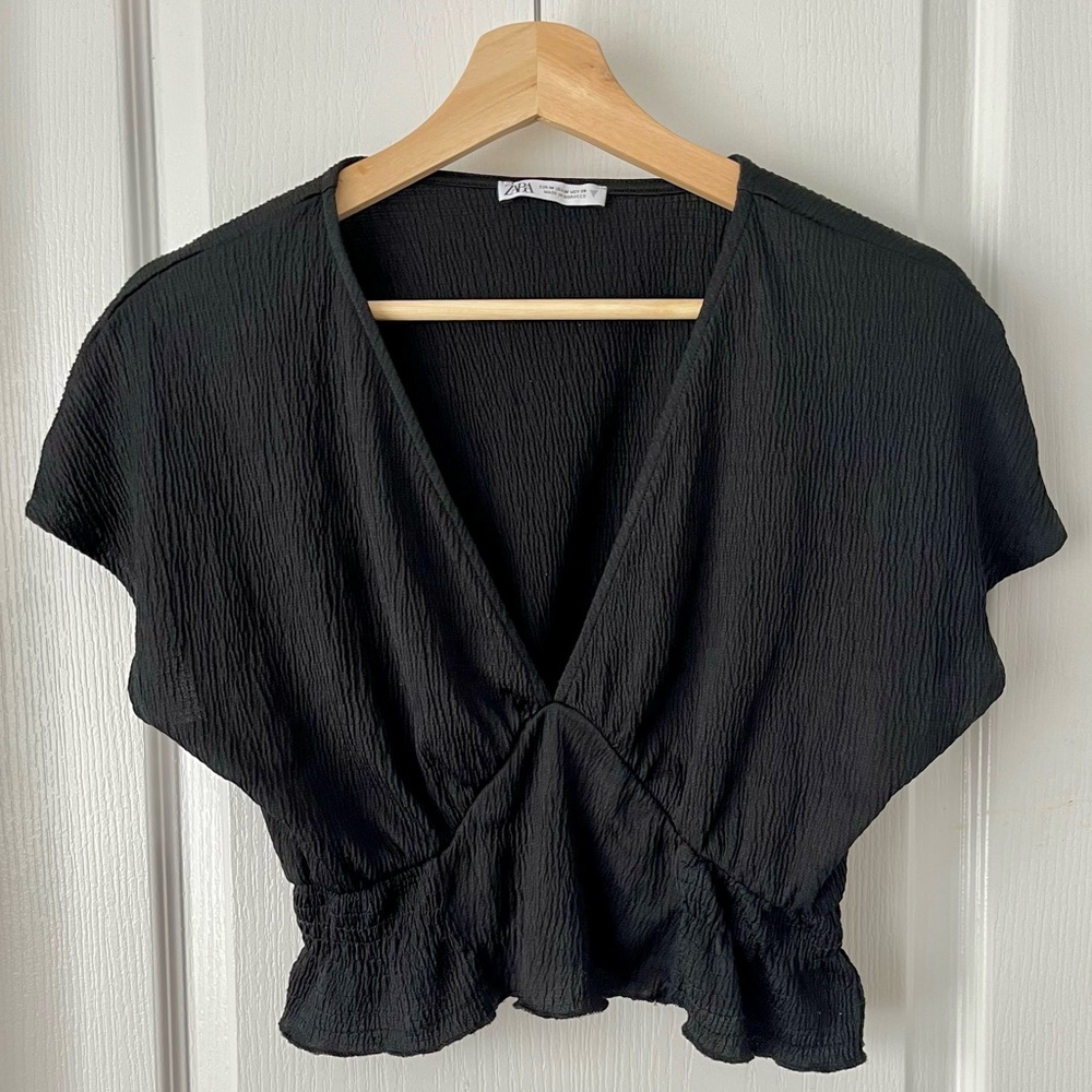 ZARA- Black Textured Smocked V-Neck Crop Top - M - Picture 7 of 8